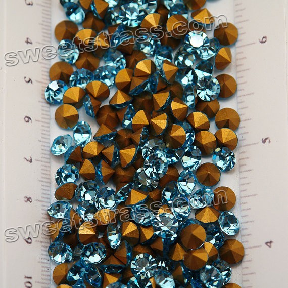 Chaton Swarovski Crystals Pointed Back Aquamarine SS34