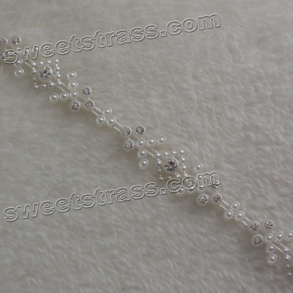 Wholesale Plastic Beaded Crystal Ribbon Trim For Wedding Cake_Wholesale