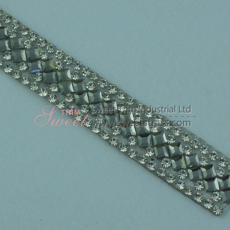 Wholesale Hotfix And Stiky Glass Crystal Rhinestone Banding Trim