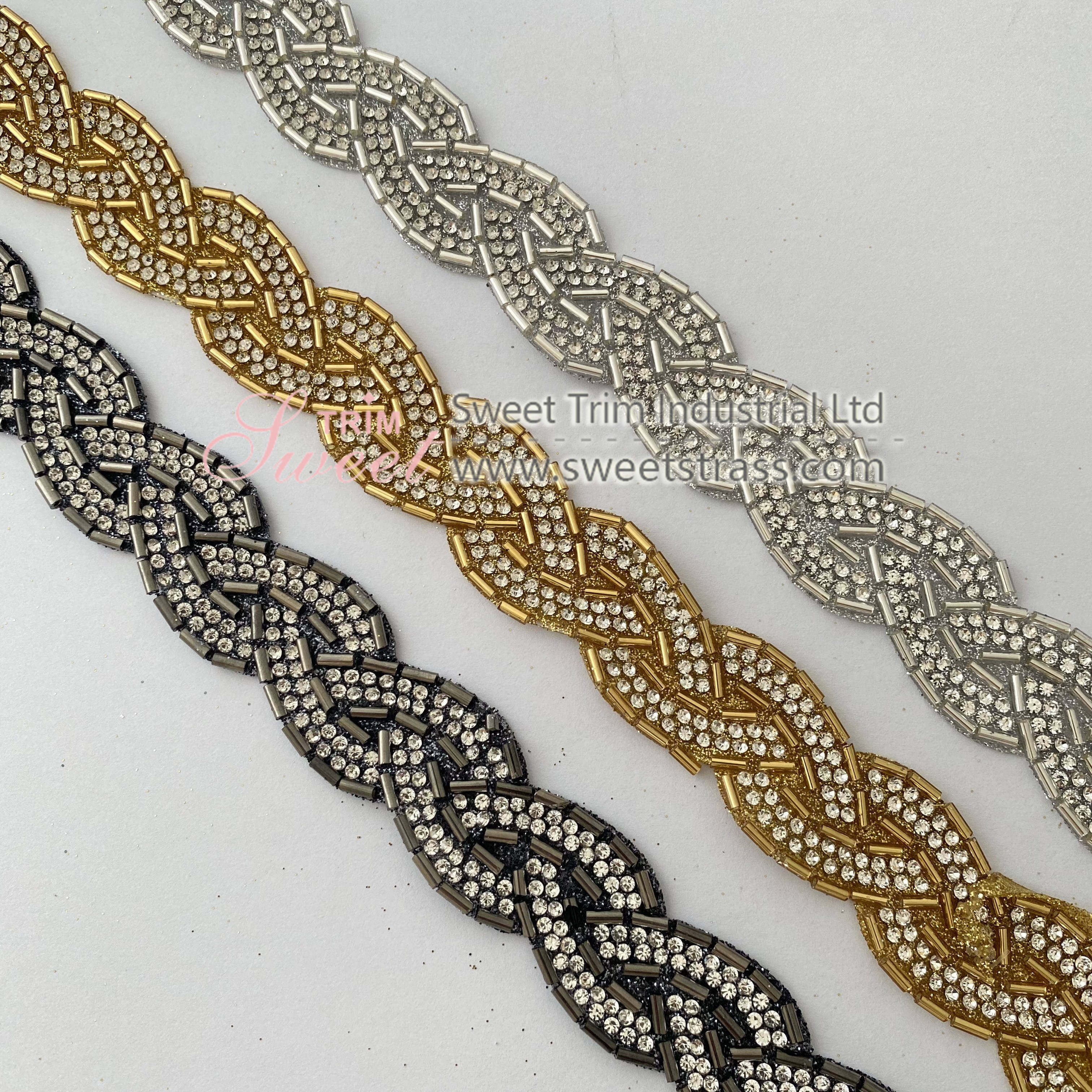 <b>African Color Rhinestone Brads Crystal Indian Lace Trim Hot Fix Ribbon Supplier Use In Garments And D</b>